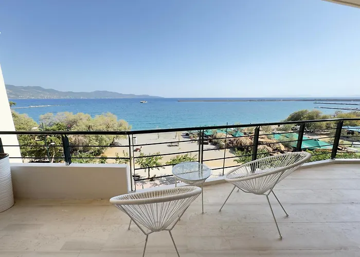 דירה Seafront Luxury