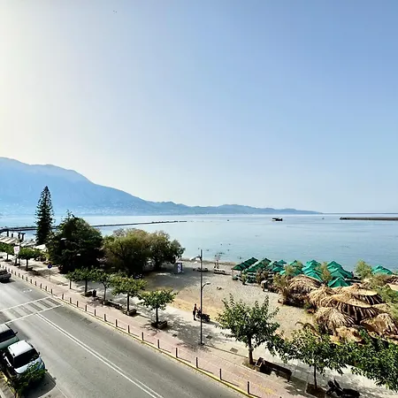Seafront Luxury Apartment *