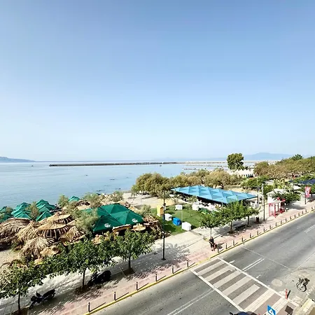 Seafront Luxury Apartment Kalamata